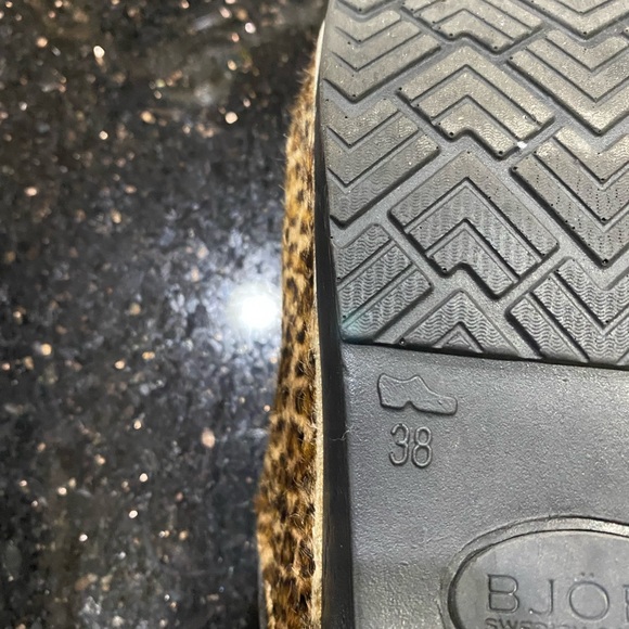 Clogs - Picture 3 of 3